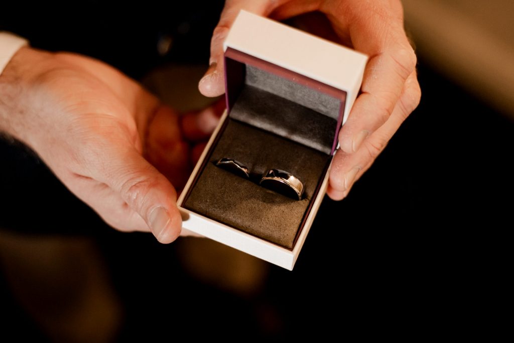 Detail photo of the wedding rings at a micro wedding at The Cavendish Hotel