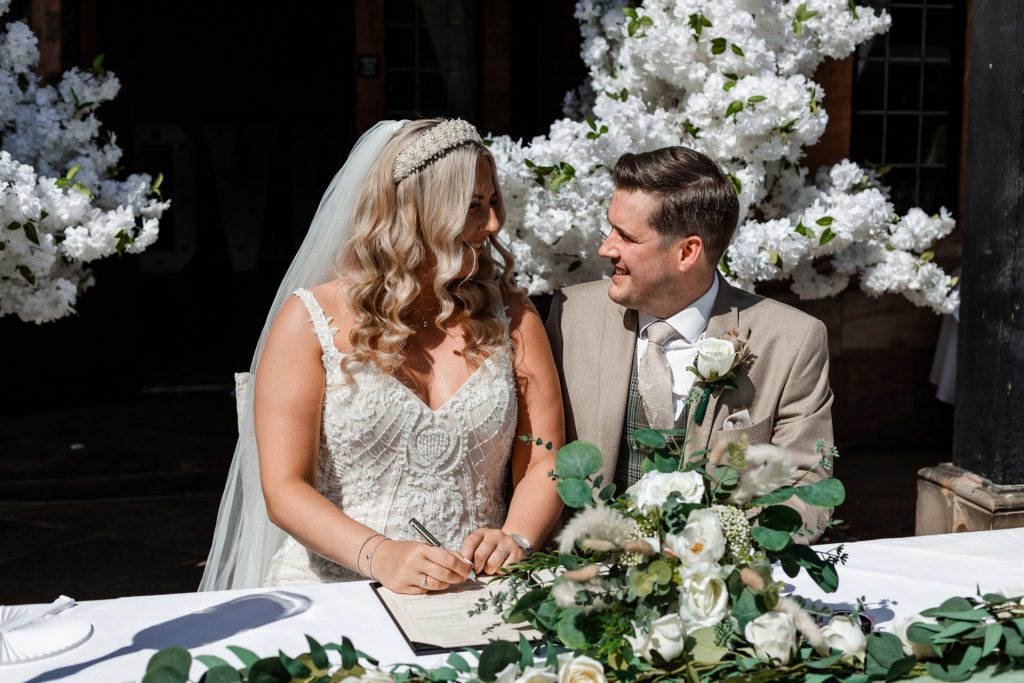 Laura&Lee-LR-215