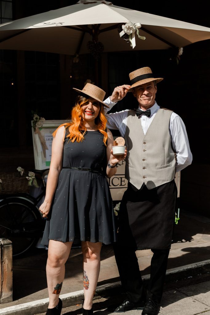 Laura&Lee-LR-390