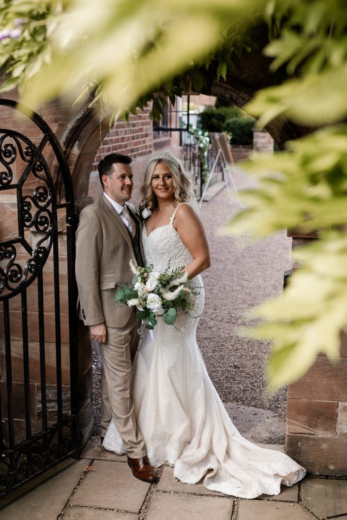 Laura&Lee-LR-551